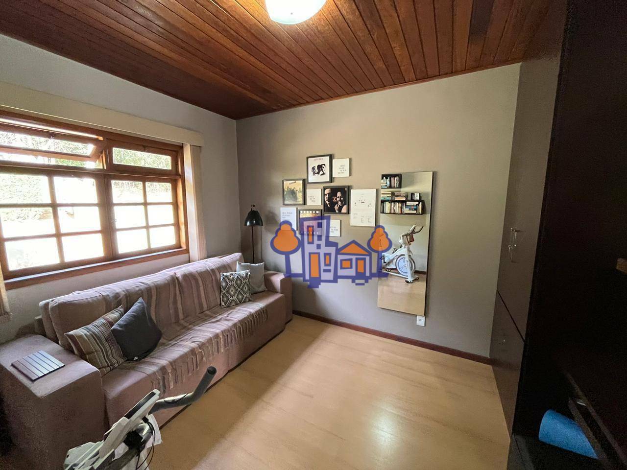 Casa à venda com 4 quartos, 229m² - Foto 12