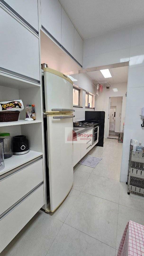 Apartamento para alugar com 2 quartos, 82m² - Foto 18