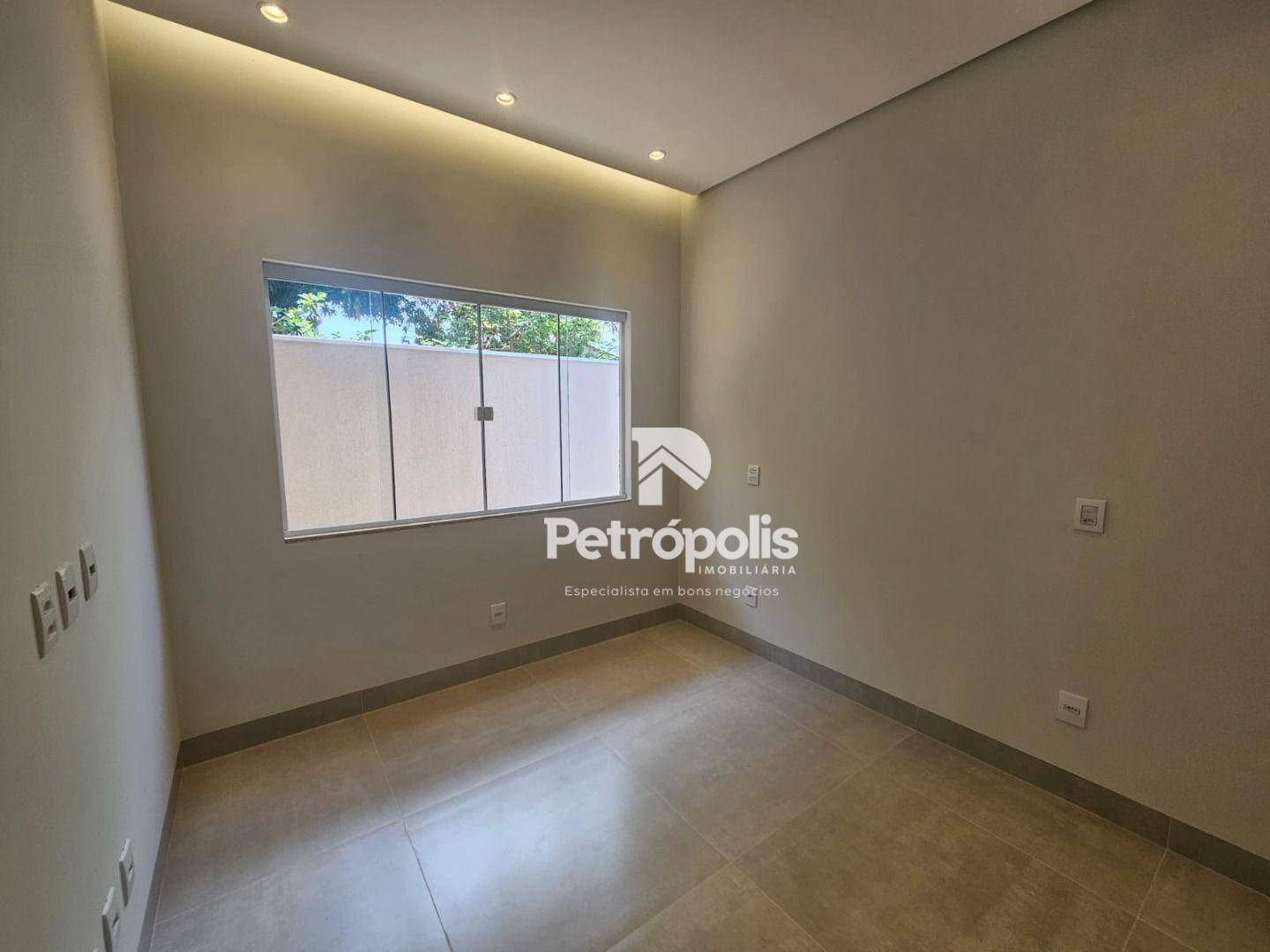 Casa à venda com 3 quartos, 88m² - Foto 7