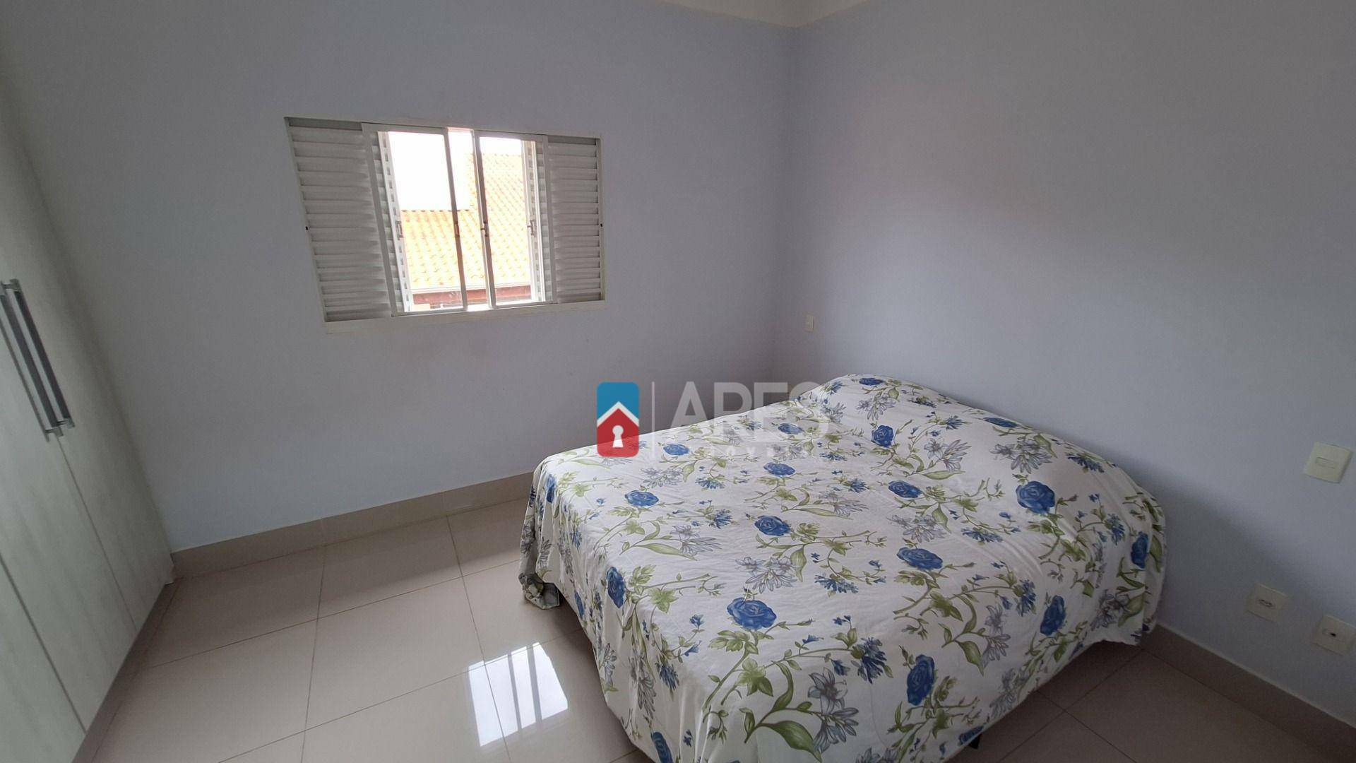 Casa à venda com 3 quartos, 167m² - Foto 11