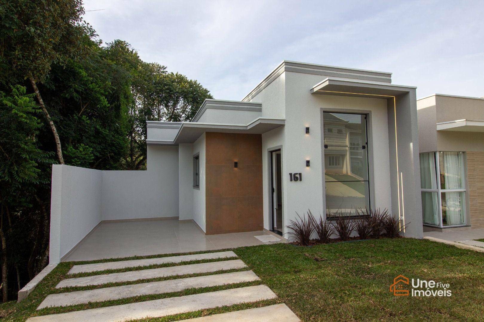 Sobrado à venda com 3 quartos, 100m² - Foto 1