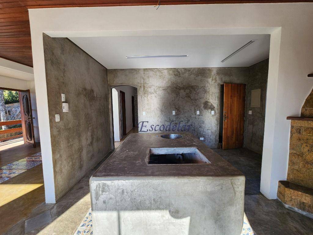 Casa de Condomínio à venda com 3 quartos, 205m² - Foto 4