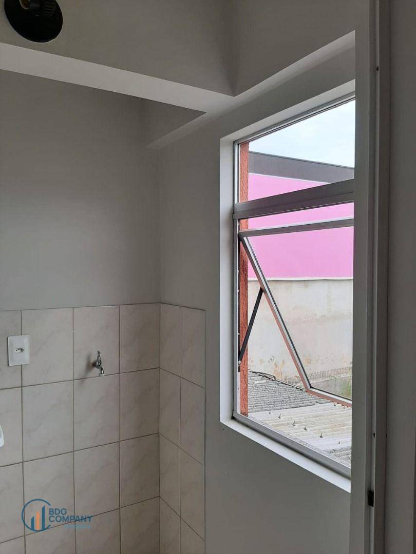 Apartamento para alugar com 1 quarto, 60m² - Foto 11