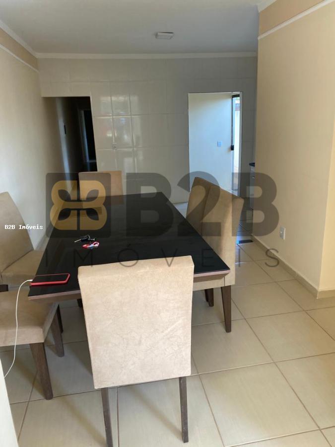 Casa à venda com 3 quartos, 169m² - Foto 4