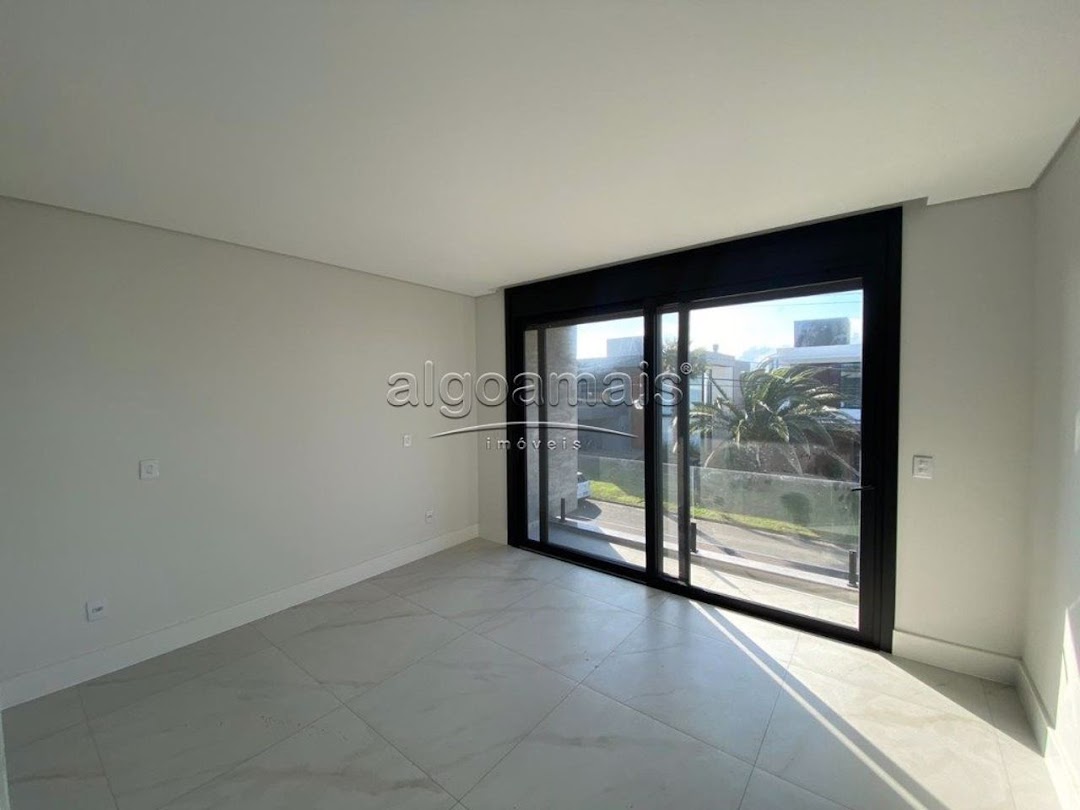 Casa de Condomínio à venda com 5 quartos, 251m² - Foto 29