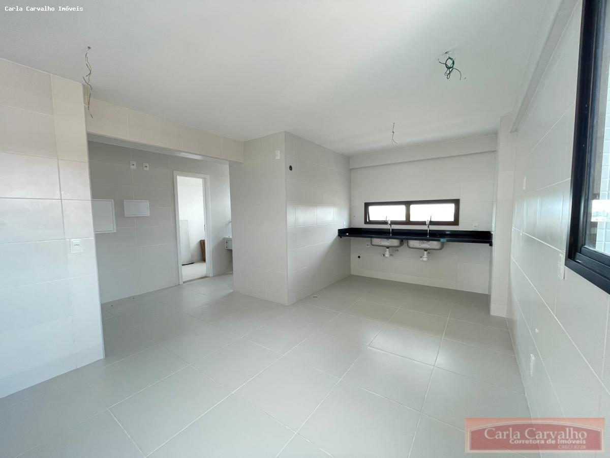 Apartamento à venda com 4 quartos, 212m² - Foto 2