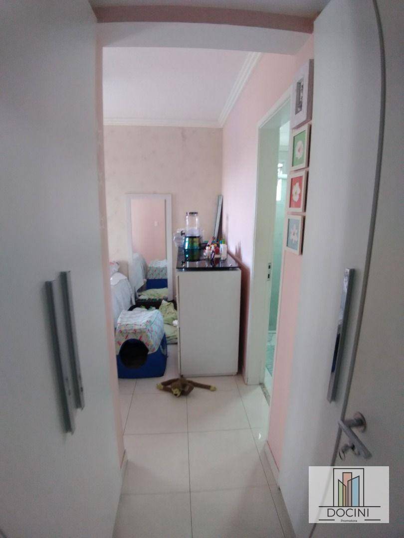 Apartamento à venda com 3 quartos, 75m² - Foto 24