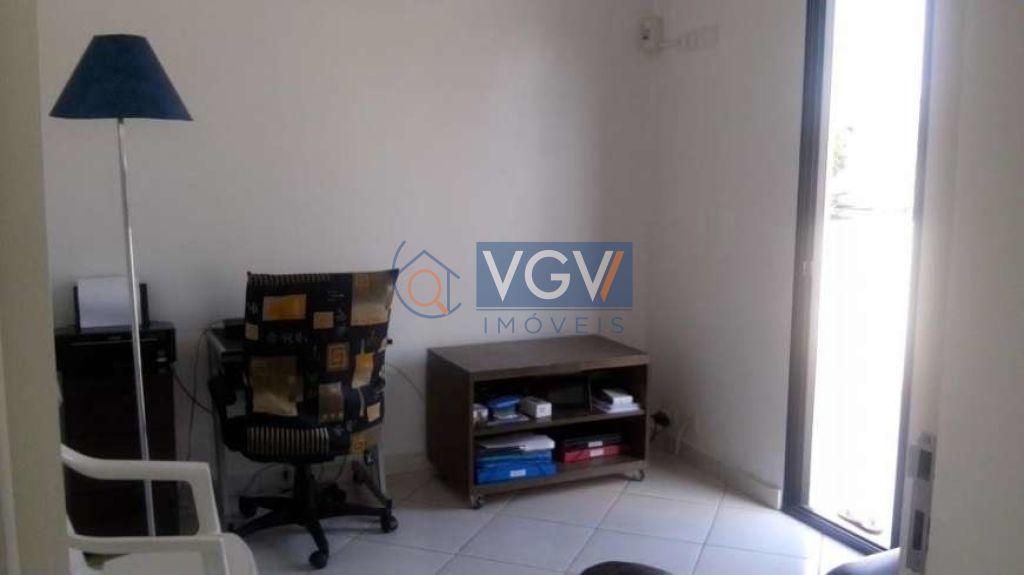 Casa à venda com 3 quartos, 200m² - Foto 6