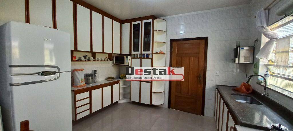 Sobrado à venda com 3 quartos, 215m² - Foto 43