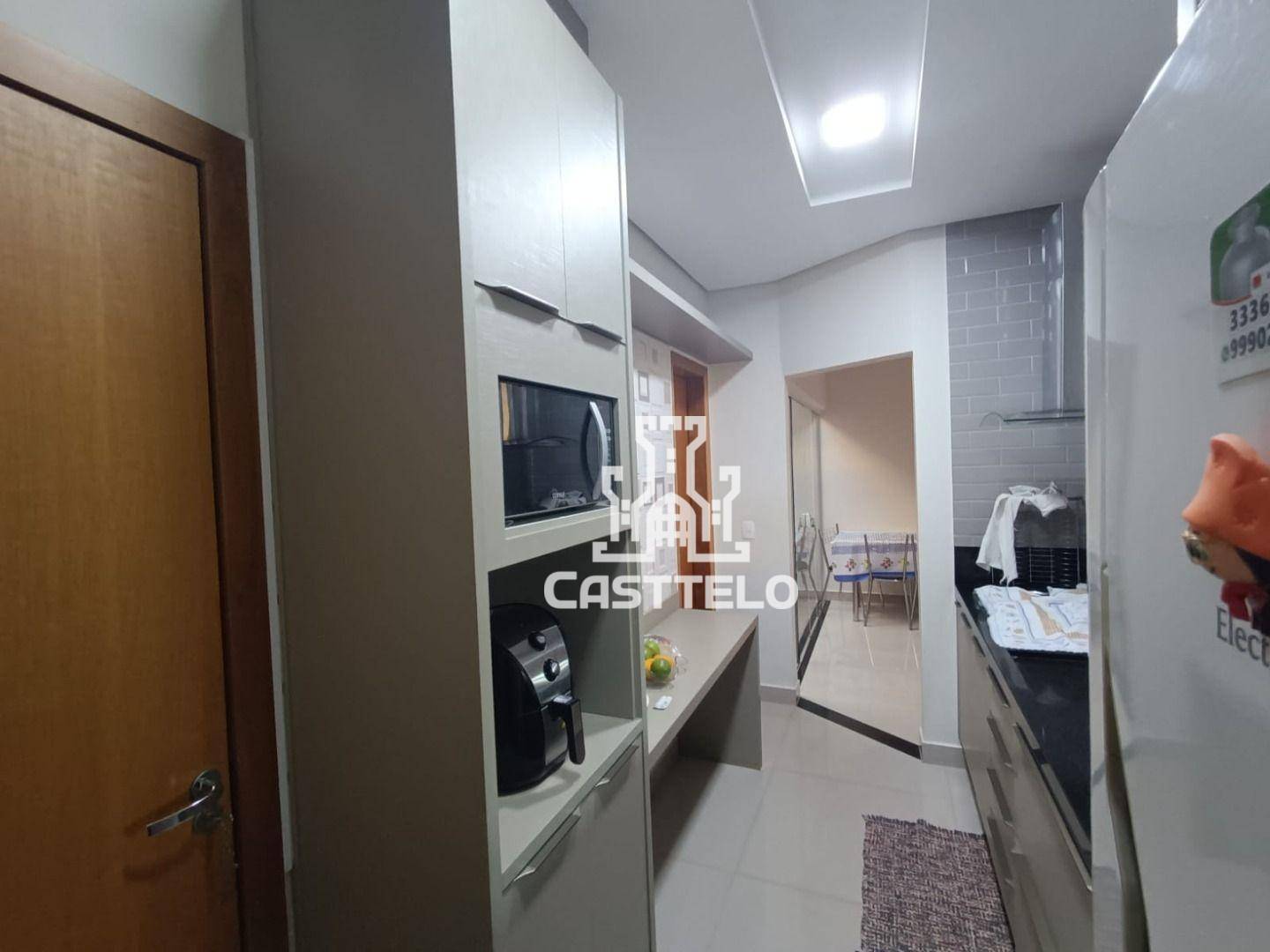 Casa à venda com 3 quartos, 134m² - Foto 14