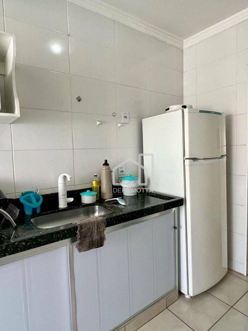 Apartamento à venda com 2 quartos, 68m² - Foto 11