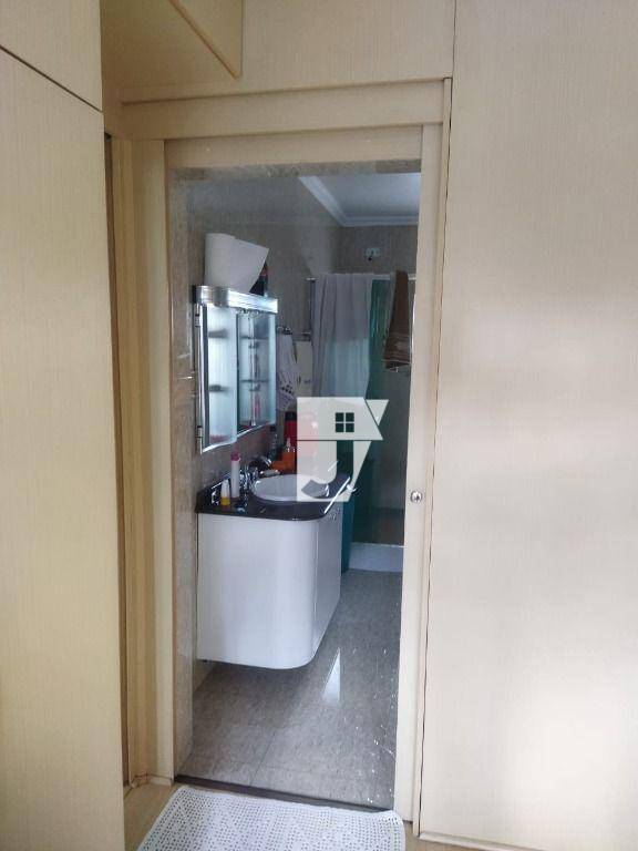 Sobrado à venda com 4 quartos, 335m² - Foto 21