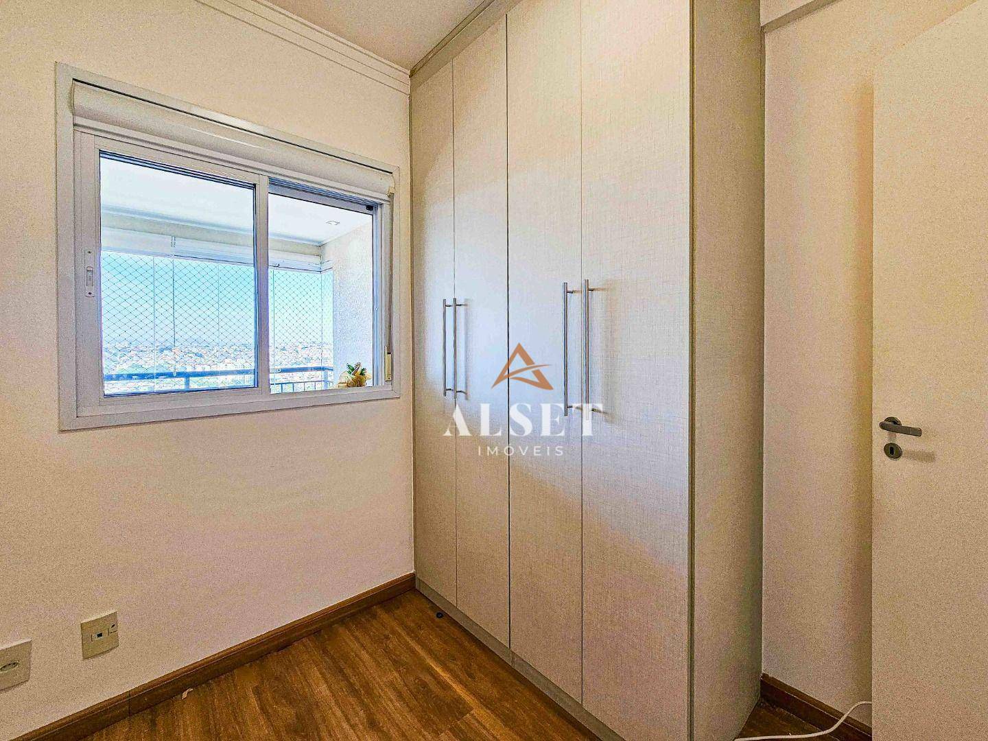 Apartamento à venda com 2 quartos, 68m² - Foto 17