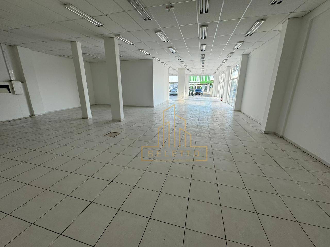 Loja-Salão para alugar, 450m² - Foto 4