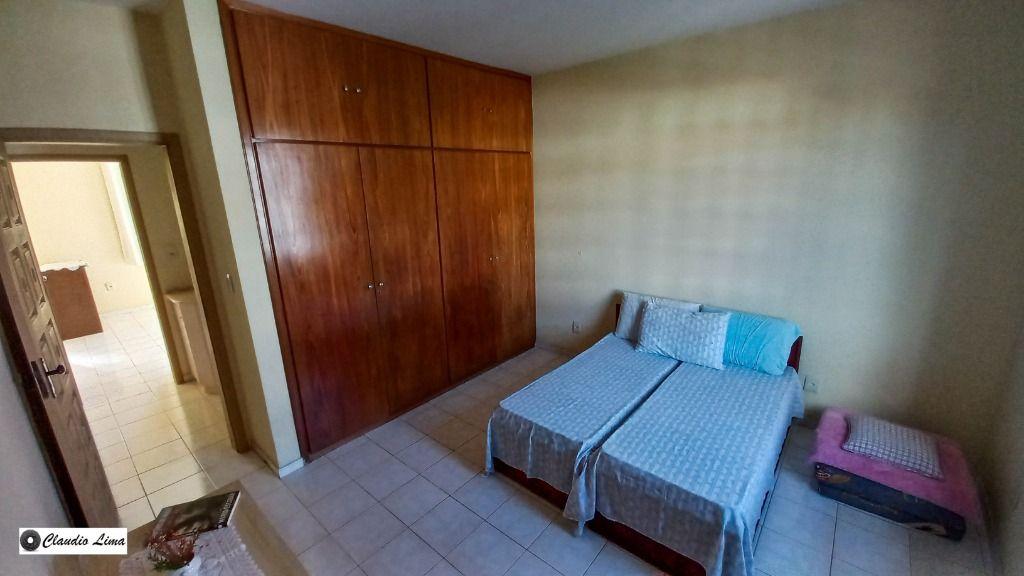 Casa à venda com 3 quartos, 220m² - Foto 22