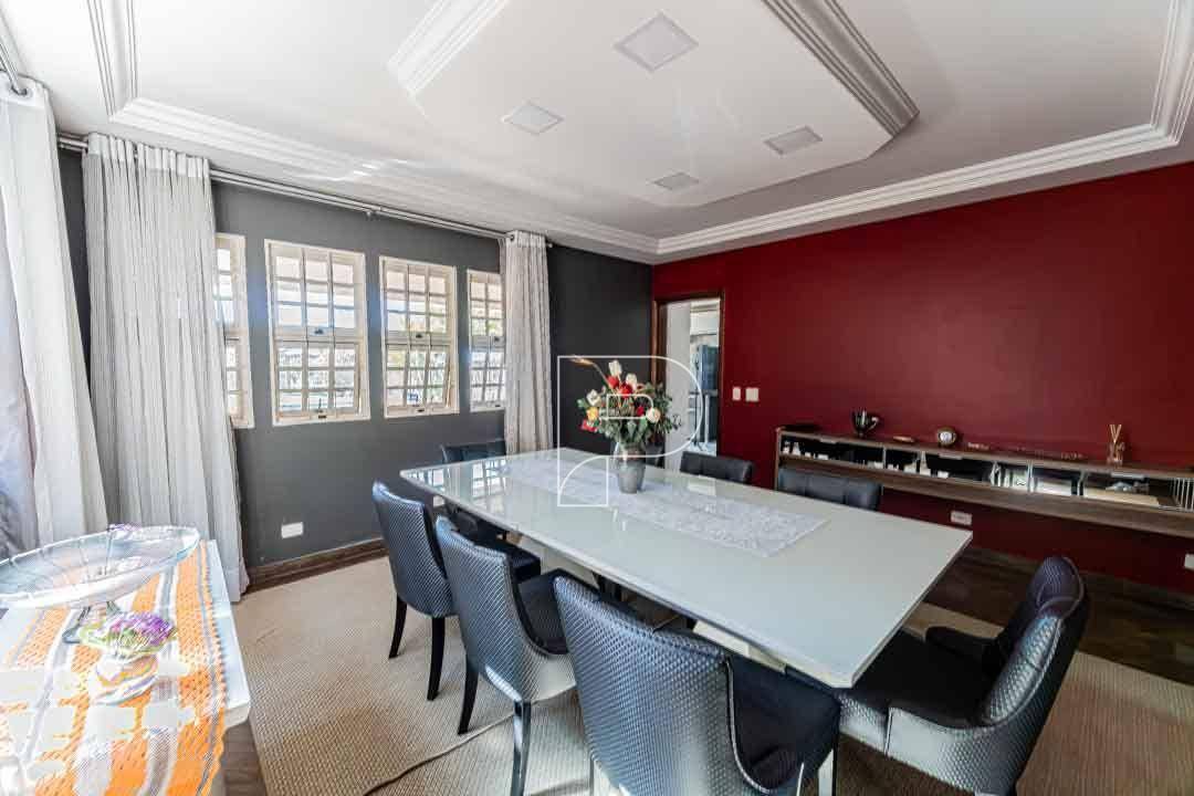 Casa à venda com 6 quartos, 420m² - Foto 7