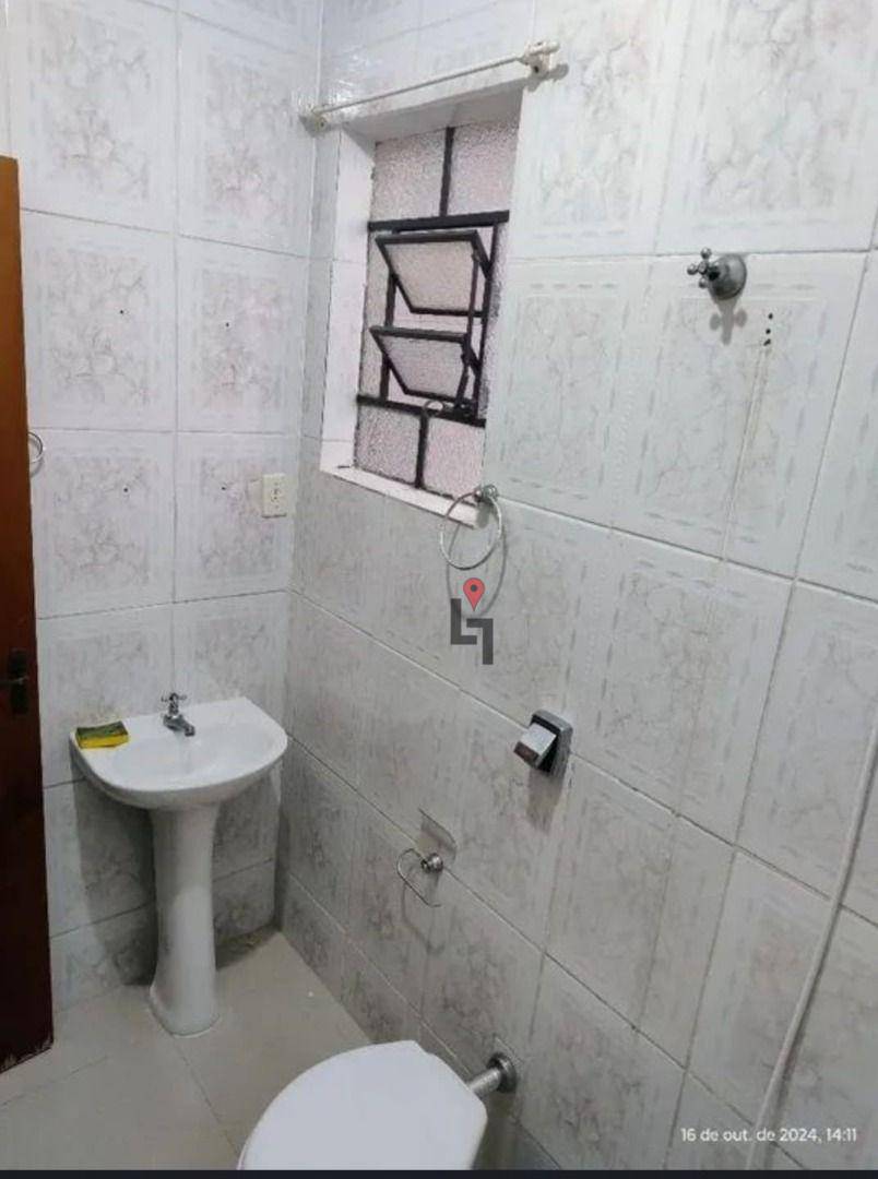 Casa à venda com 1 quarto, 50m² - Foto 2