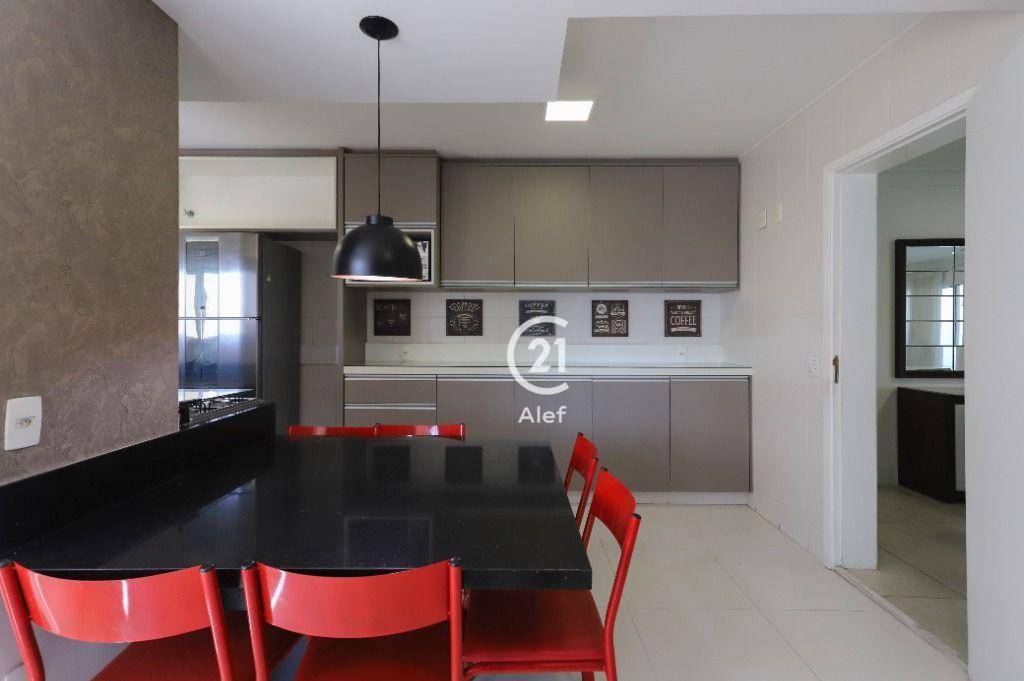 Apartamento à venda e aluguel com 4 quartos, 241m² - Foto 9