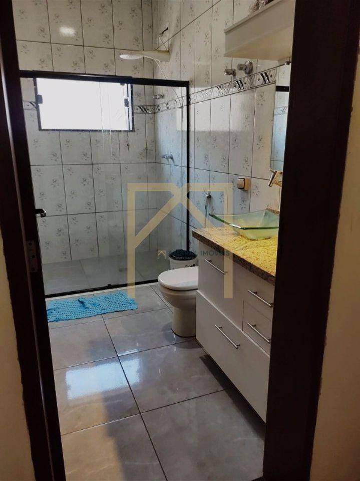 Casa à venda com 4 quartos, 235m² - Foto 16