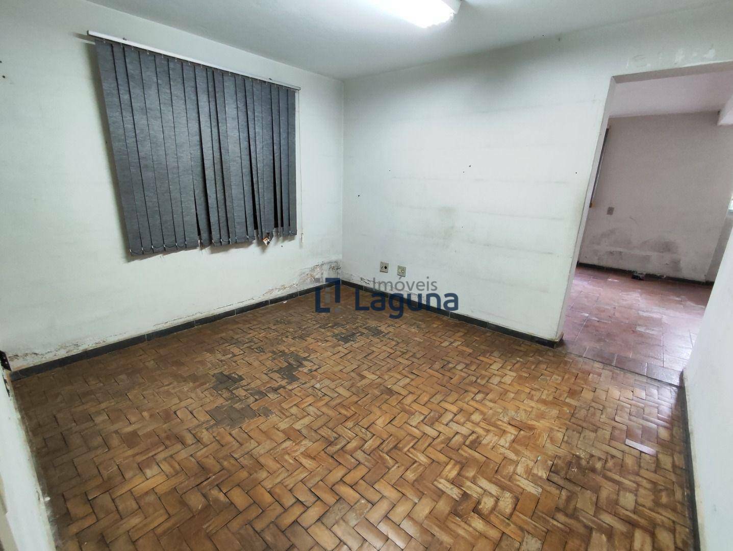 Casa para alugar com 3 quartos, 285m² - Foto 72