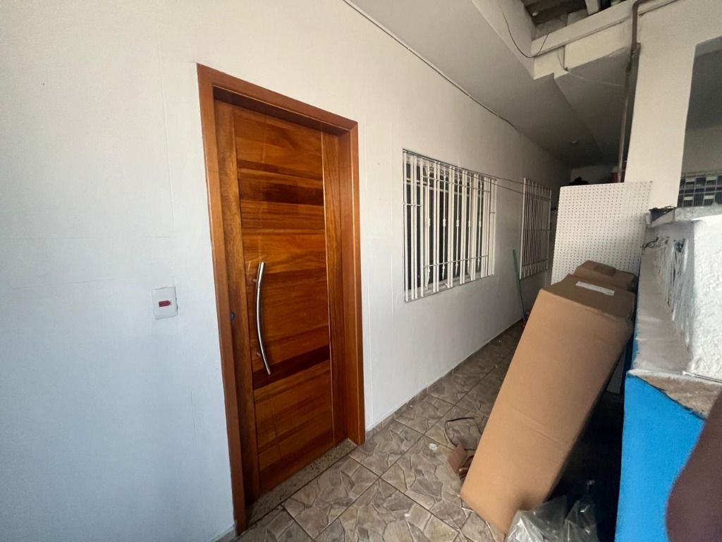 Sobrado à venda com 3 quartos, 200m² - Foto 31