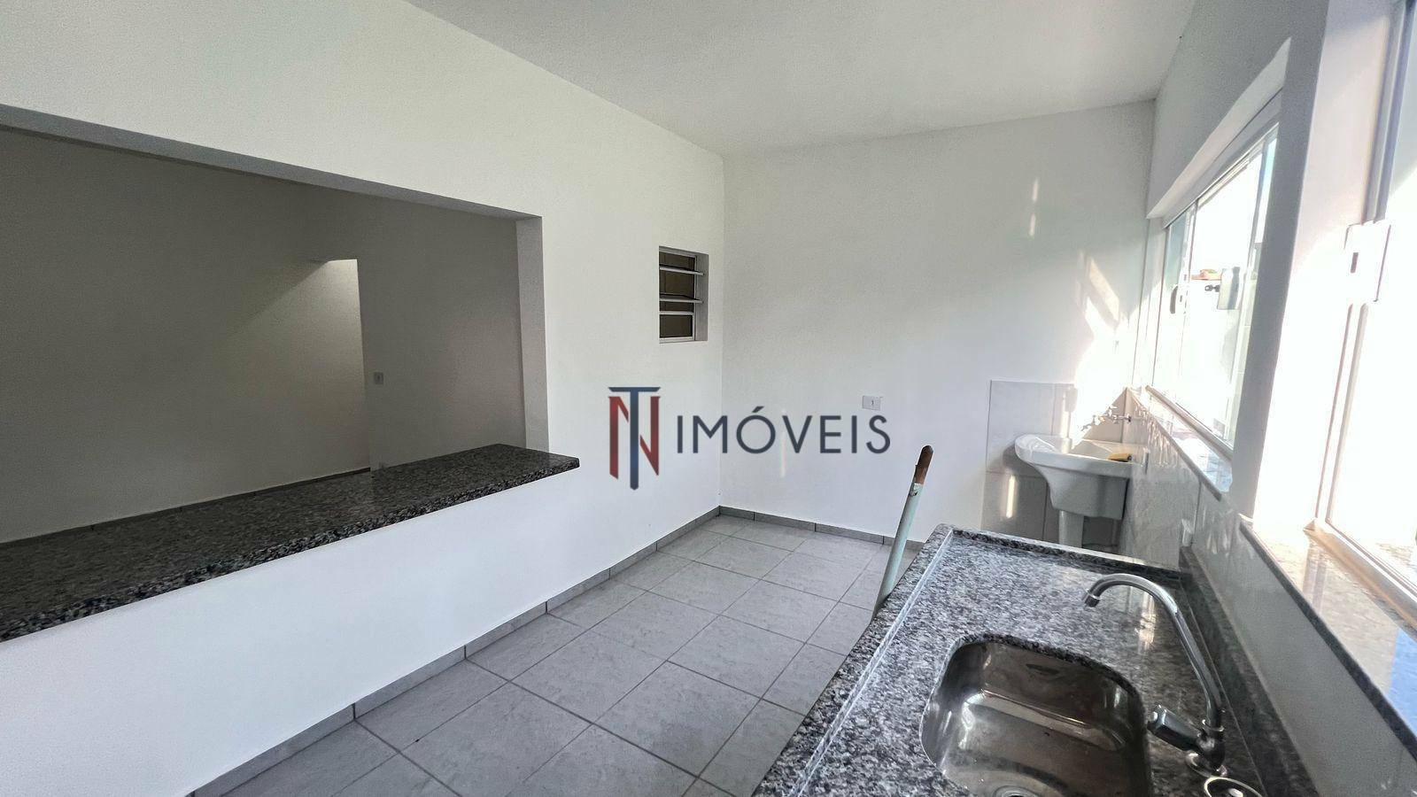 Casa para alugar com 2 quartos, 80m² - Foto 31