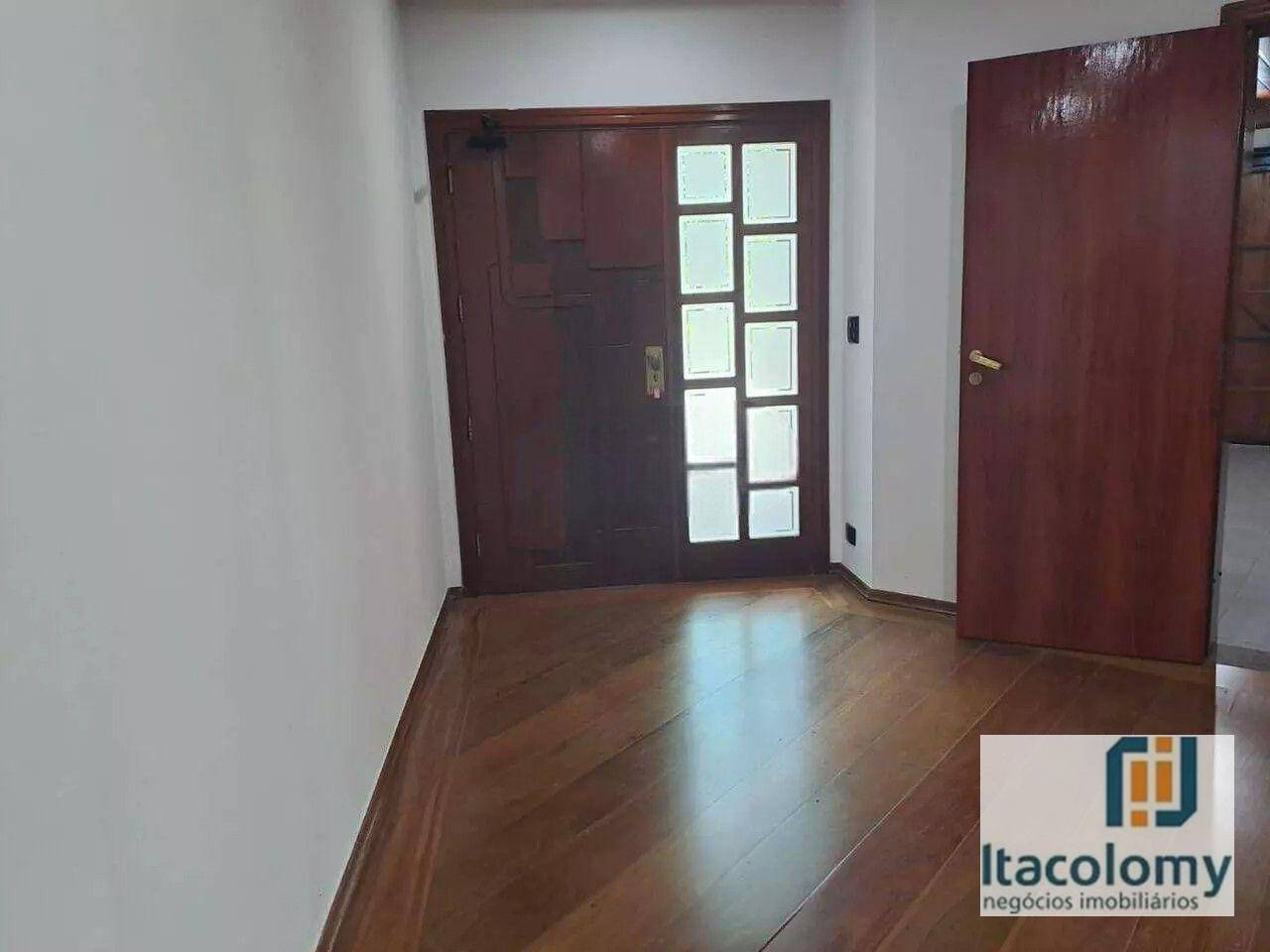 Casa para alugar com 4 quartos, 600m² - Foto 9