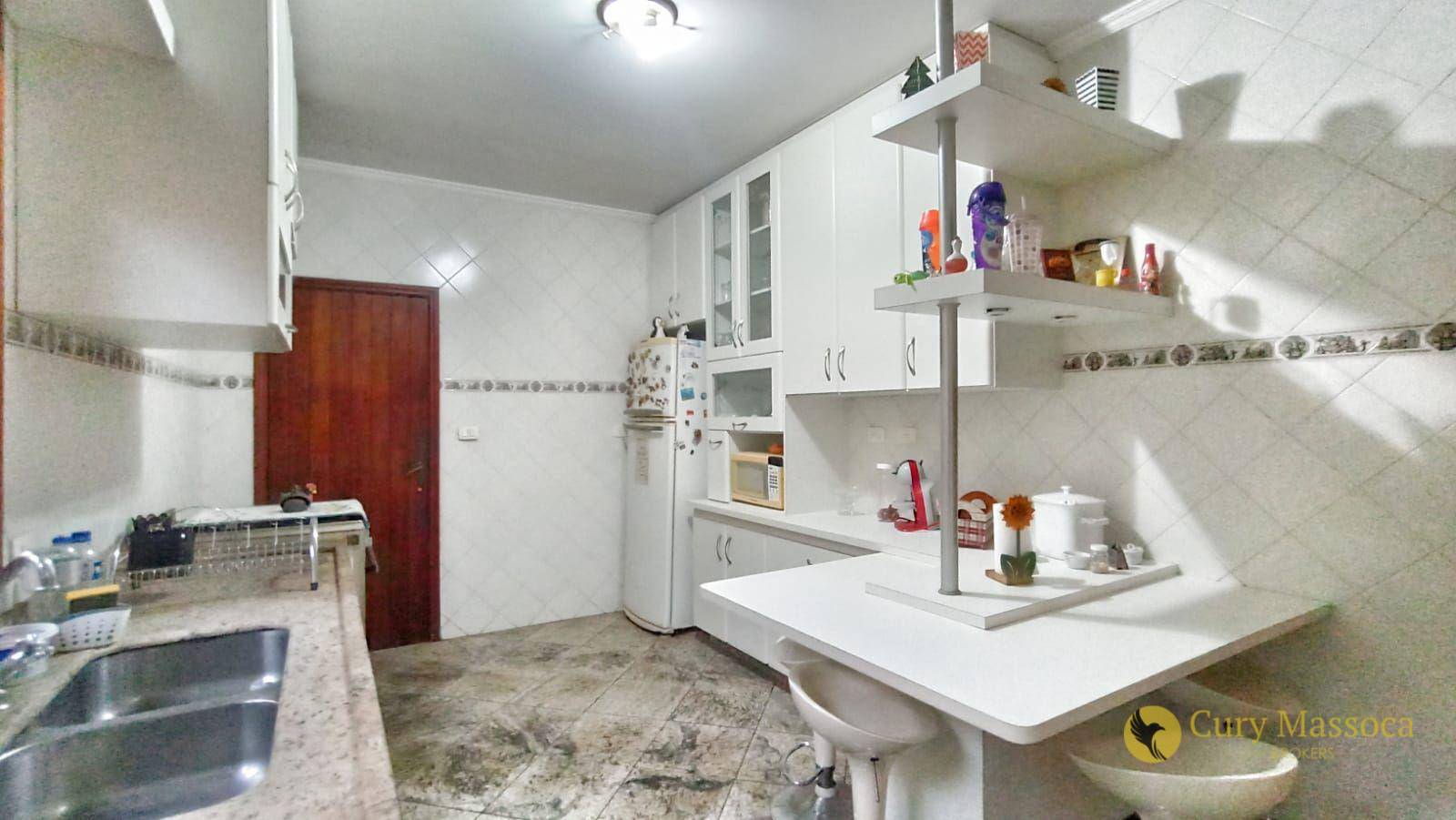 Casa de Condomínio para alugar com 3 quartos, 220m² - Foto 12