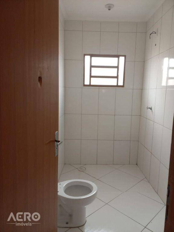 Casa à venda com 2 quartos, 107m² - Foto 7