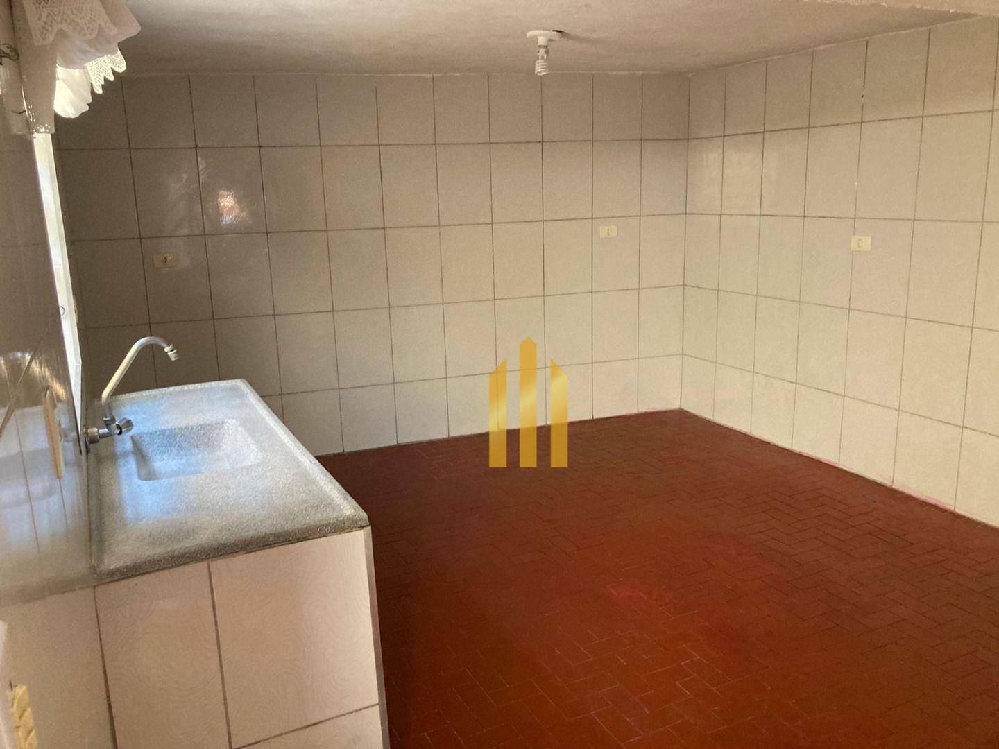 Casa para alugar com 1 quarto, 40m² - Foto 4