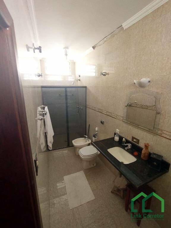 Casa à venda com 3 quartos, 260m² - Foto 8