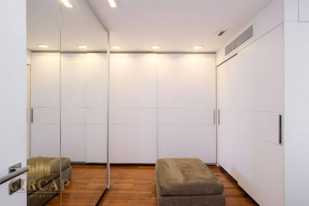 Apartamento para alugar com 3 quartos, 294m² - Foto 12