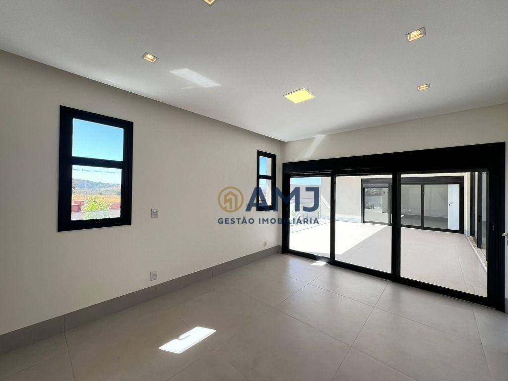 Sobrado à venda com 4 quartos, 314m² - Foto 15