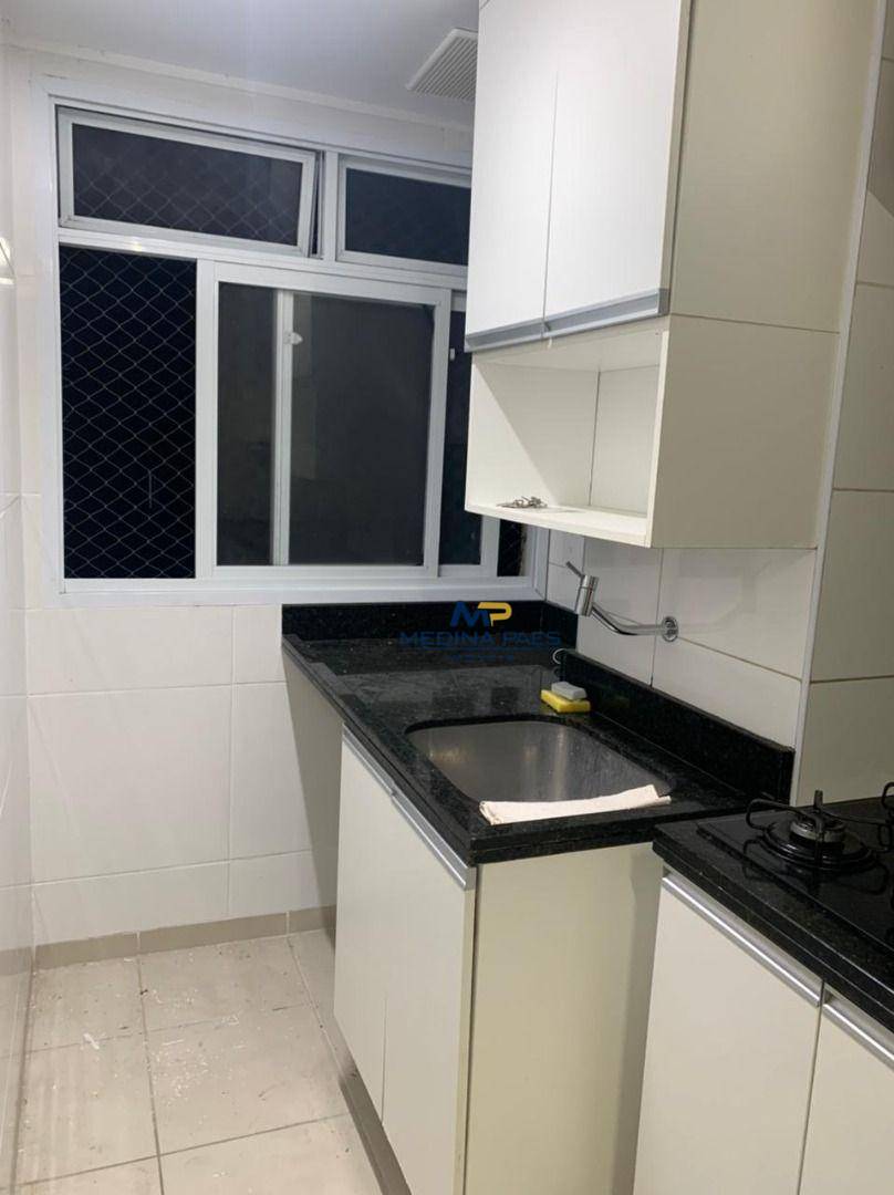 Apartamento à venda com 2 quartos, 60m² - Foto 18