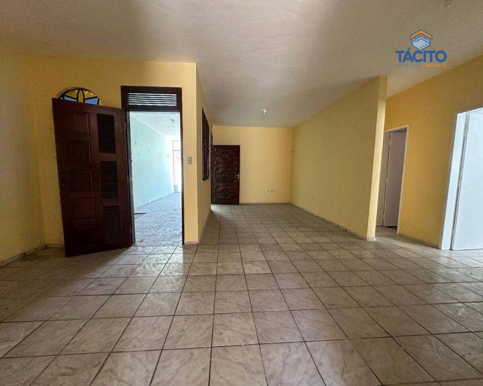 Casa à venda com 3 quartos, 125m² - Foto 11