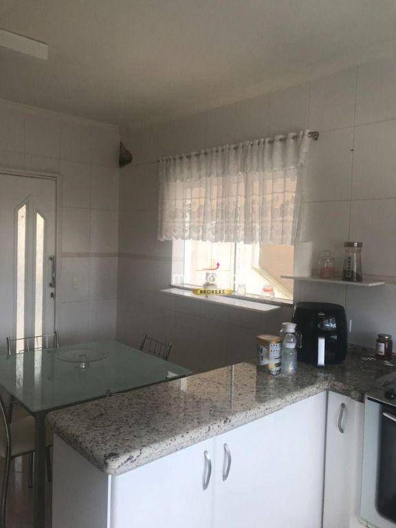 Sobrado à venda com 3 quartos, 400m² - Foto 8