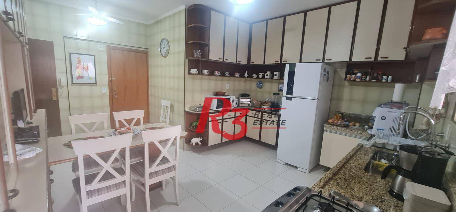 Apartamento à venda com 3 quartos, 150m² - Foto 8