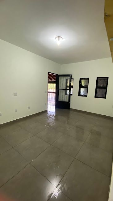 Casa para alugar com 2 quartos, 140m² - Foto 2