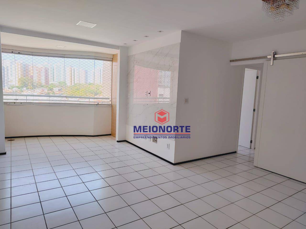 Apartamento para alugar com 3 quartos, 94m² - Foto 2