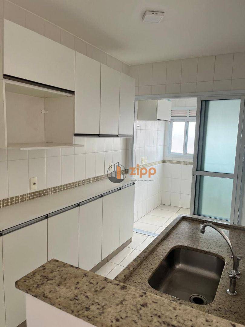 Apartamento para alugar com 2 quartos, 58m² - Foto 4