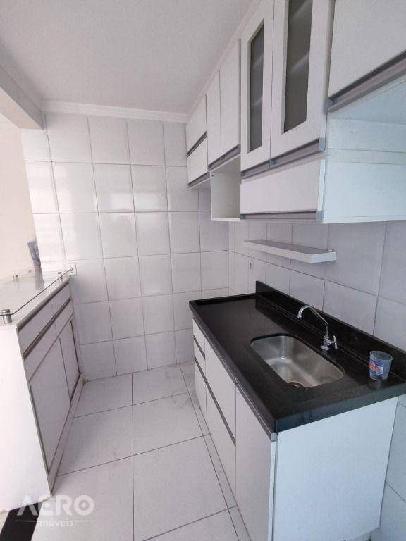 Apartamento à venda com 2 quartos, 49m² - Foto 11