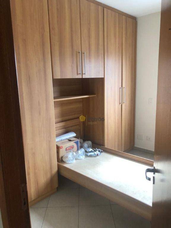 Apartamento à venda com 3 quartos, 90m² - Foto 8