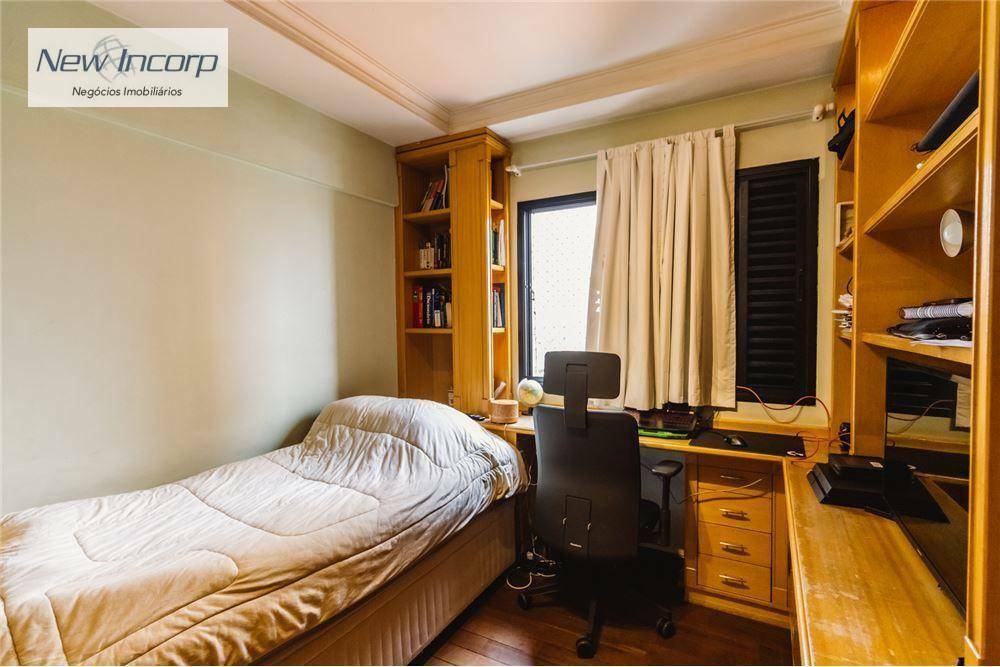 Apartamento à venda com 3 quartos, 121m² - Foto 24