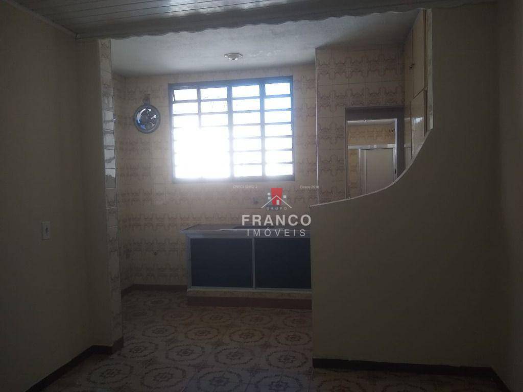 Casa à venda com 3 quartos, 83m² - Foto 19