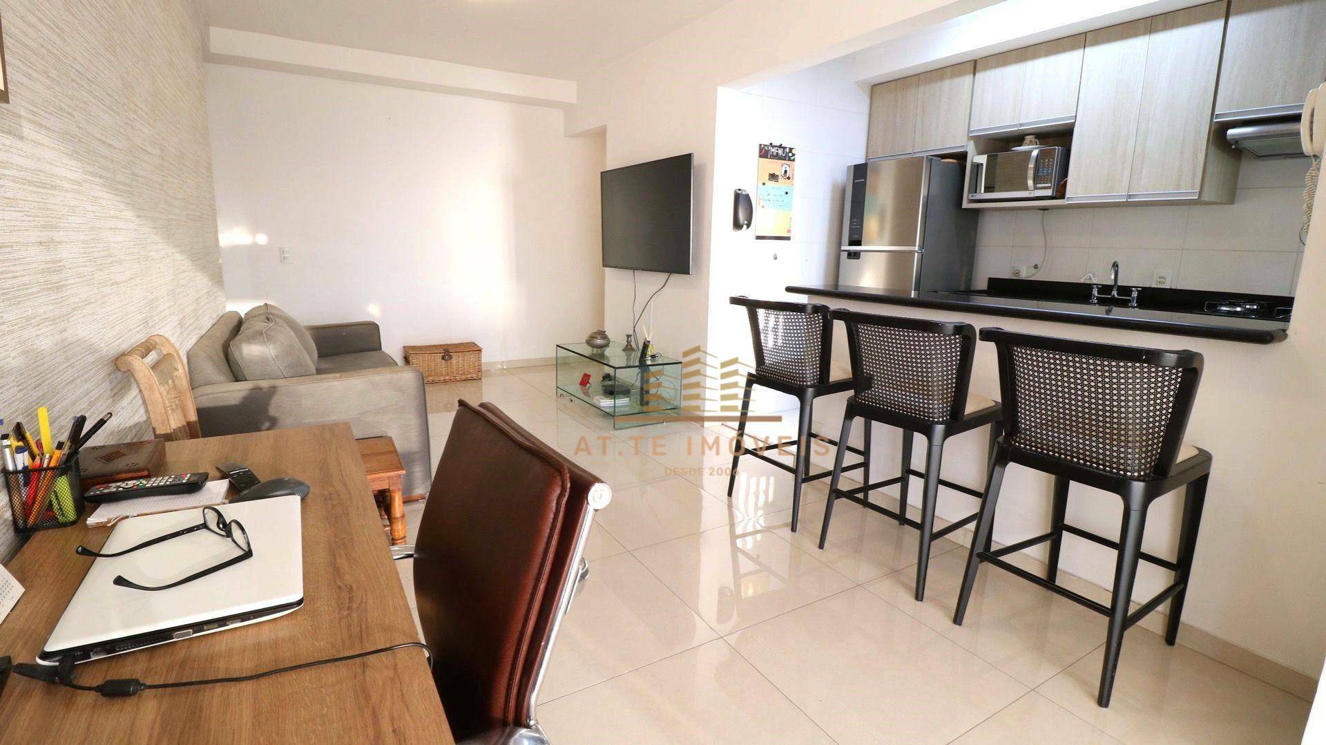 Apartamento à venda com 2 quartos, 77m² - Foto 3