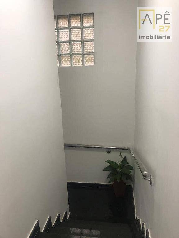 Casa à venda com 3 quartos, 332m² - Foto 5