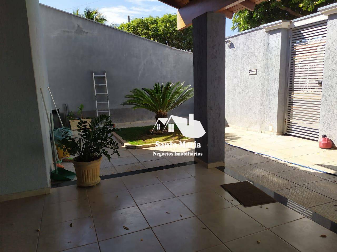 Casa à venda com 3 quartos, 150m² - Foto 2