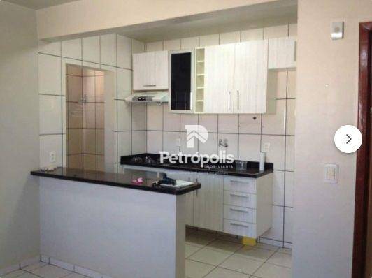 Apartamento à venda com 2 quartos, 67m² - Foto 2