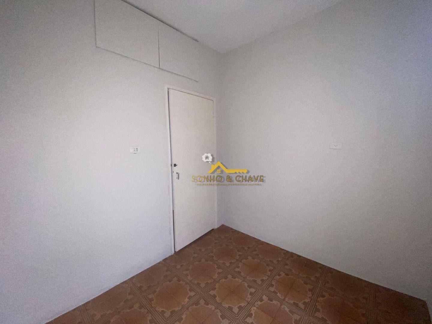 Casa à venda com 2 quartos, 88m² - Foto 8