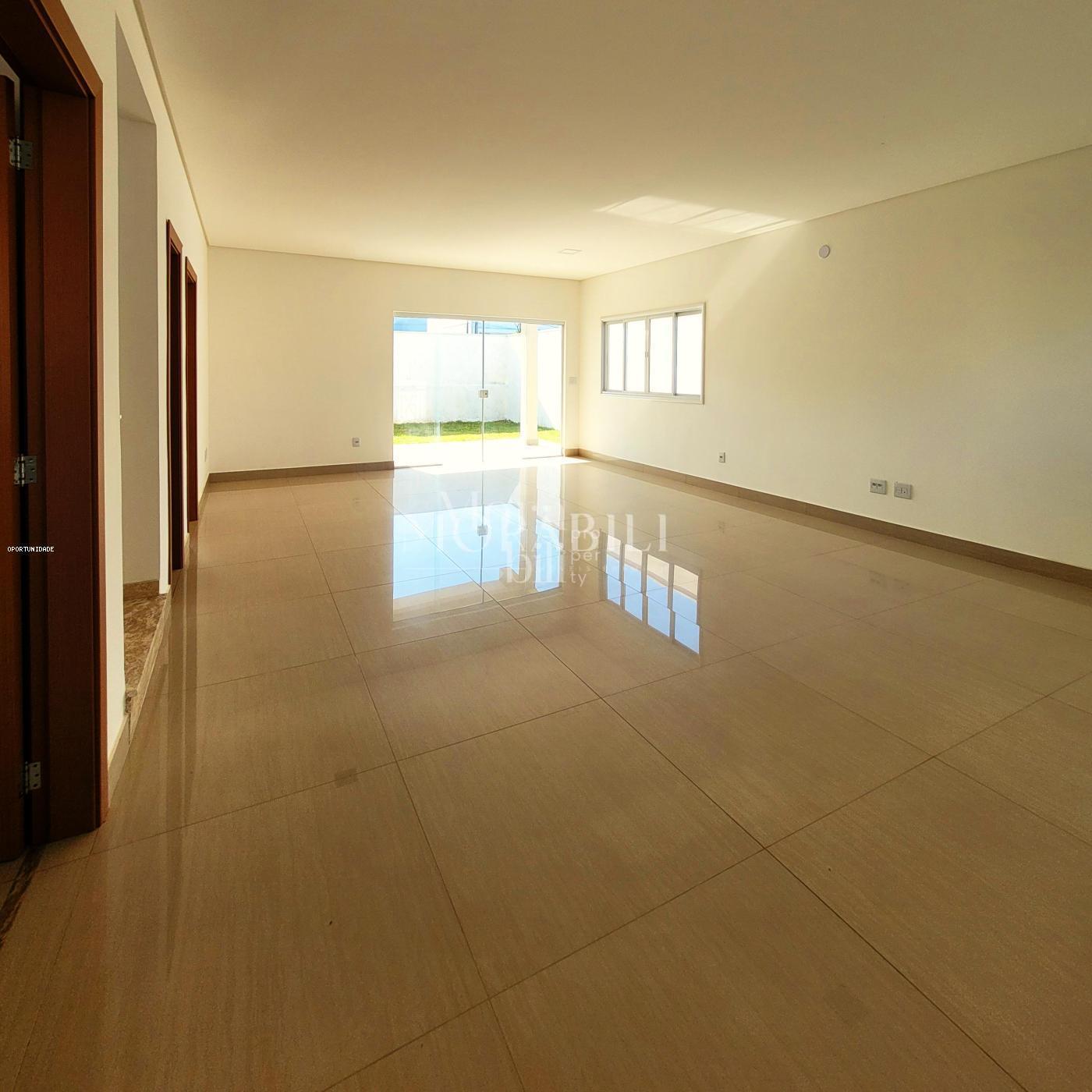 Casa de Condomínio à venda com 3 quartos, 300m² - Foto 3